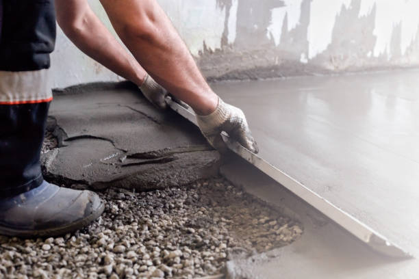 Best Residential Concrete Services  in Loretto, TN